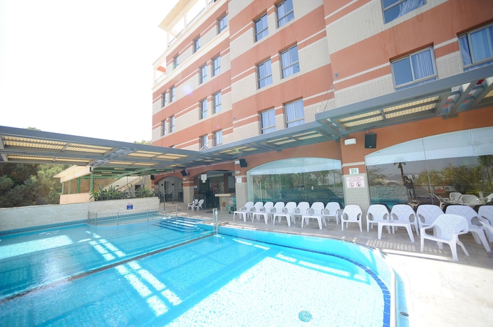 Imagen de la piscina del Hotel Comfort Eilat. Foto 15