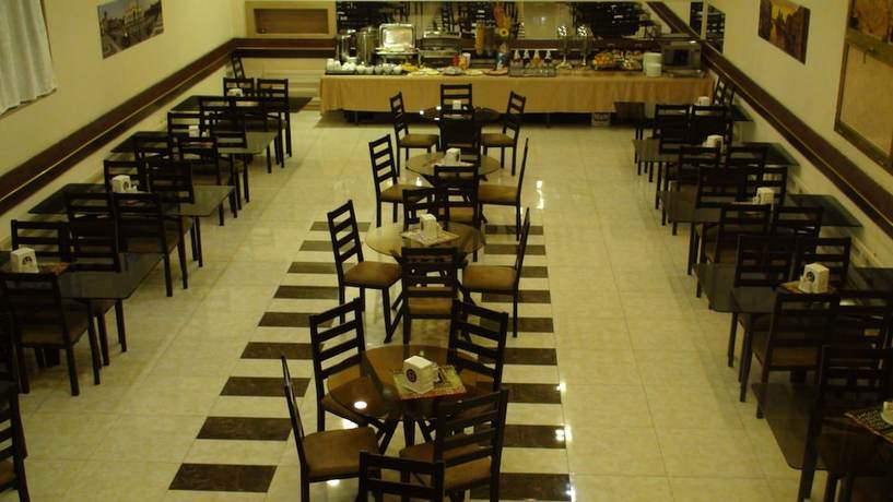 Imagen del bar/restaurante del Hotel Comfort, Erev&aacute;n. Foto 3