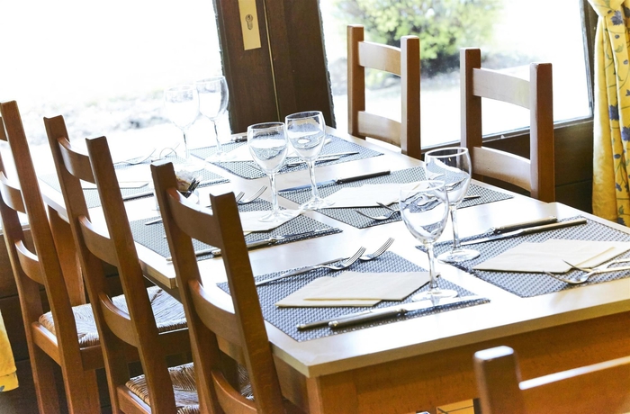 Imagen del bar/restaurante del Hotel Comfort Etampes. Foto 5