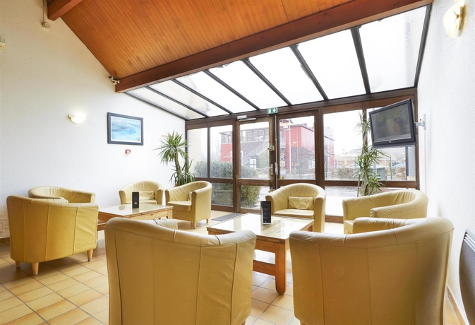 Imagen del bar/restaurante del Hotel Comfort Etampes. Foto 7