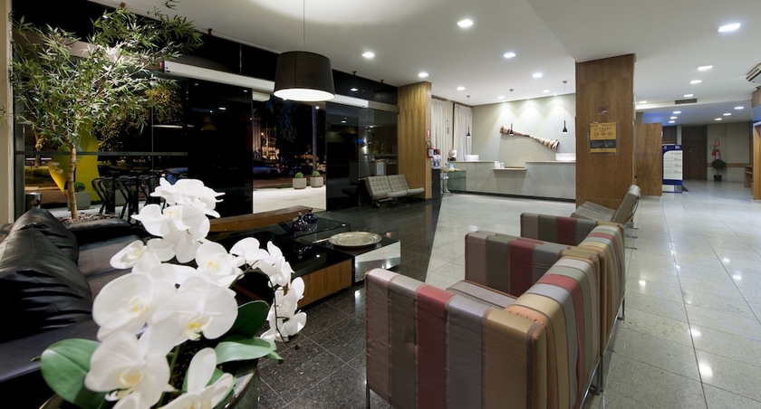 Imagen de los interiores del Hotel Comfort Goiania. Foto 17