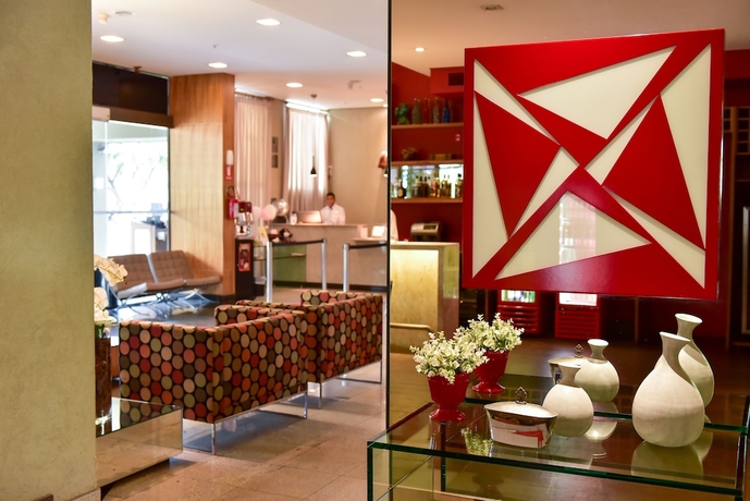 Imagen de los interiores del Hotel Comfort Goiania. Foto 19