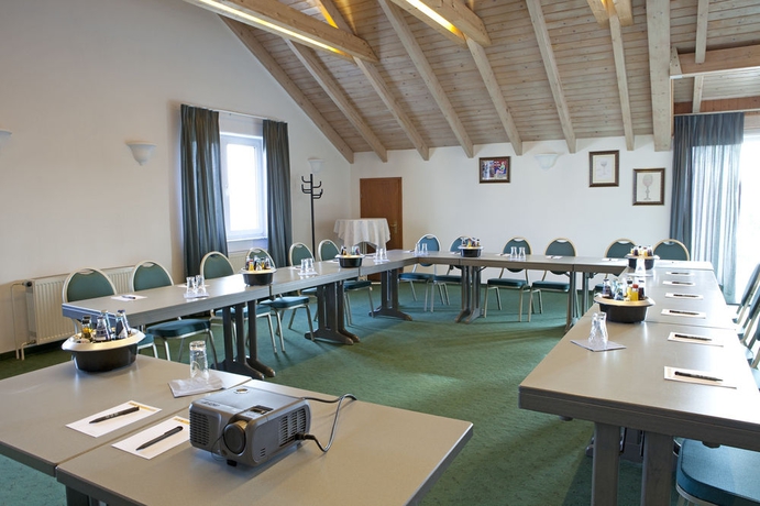 Imagen de los interiores del Hotel Comfort Hotel Frankfurt Airport. Foto 16