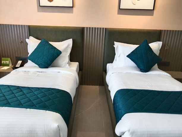 Imagen de la habitación del Hotel Comfort INN Empire Morbi. Foto 8