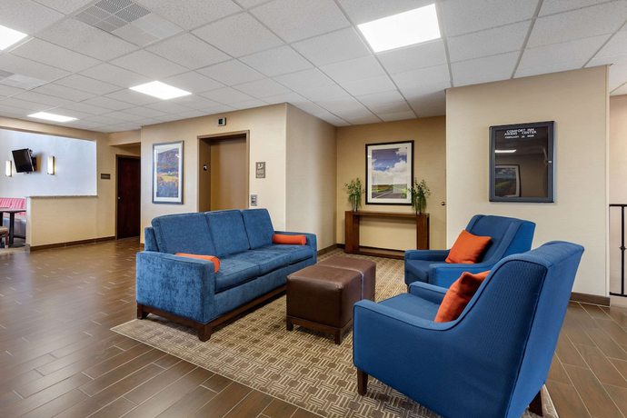Imagen de los interiores del Hotel Comfort Inn Aikens Center. Foto 19