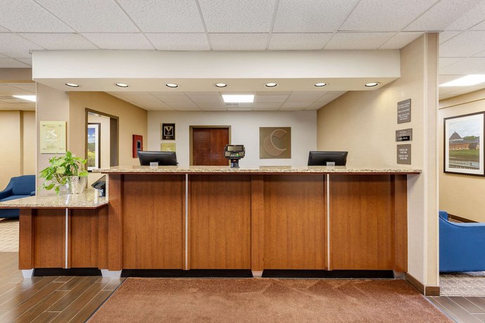 Imagen de los interiores del Hotel Comfort Inn Aikens Center. Foto 20
