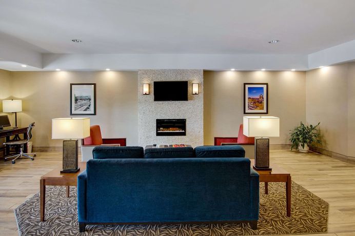 Imagen de los interiores del Hotel Comfort Inn Airport, Roanoke. Foto 16