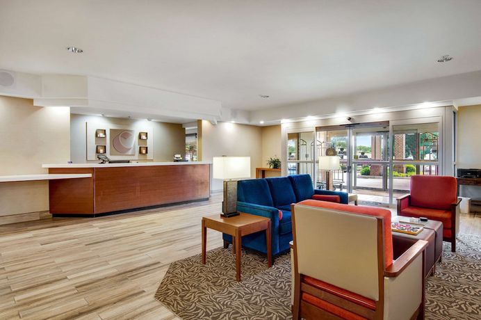 Imagen de los interiores del Hotel Comfort Inn Airport, Roanoke. Foto 20