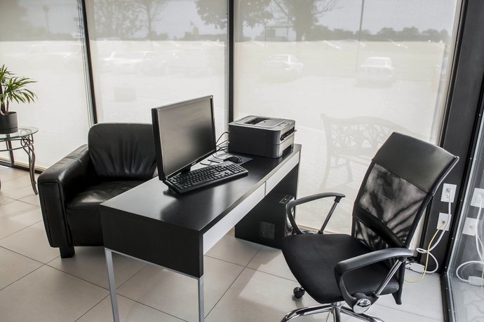 Imagen de los interiores del Hotel Comfort Inn Airport West. Foto 13