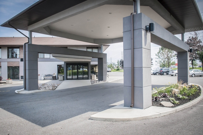 Imagen de los exteriores del Hotel Comfort Inn Airport West. Foto 10