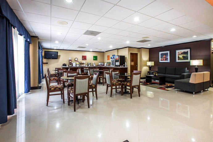 Imagen del bar/restaurante del Hotel Comfort Inn Alpharetta - Atlanta North. Foto 2