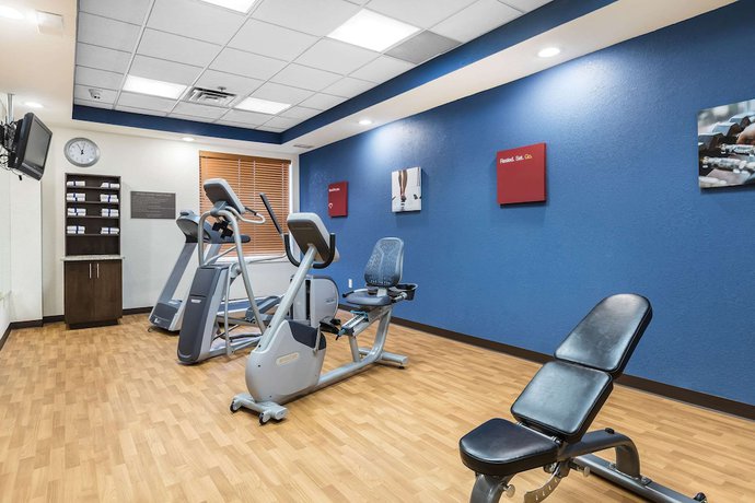 Imagen de los interiores del Hotel Comfort Inn And Suites, Allen Park. Foto 14