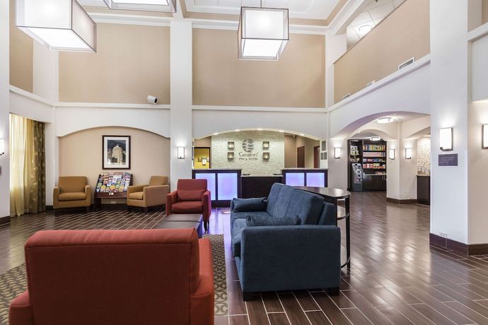 Imagen de los interiores del Hotel Comfort Inn And Suites, Allen Park. Foto 16