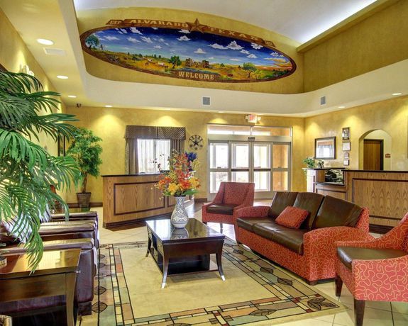 Imagen de los interiores del Hotel Comfort Inn And Suites Alvarado. Foto 17