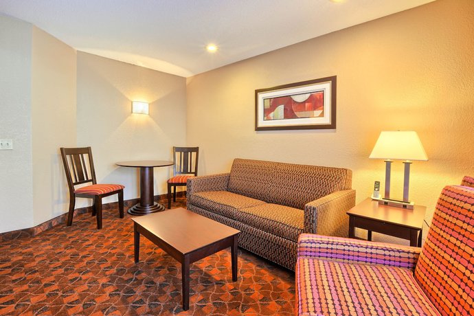 Imagen de la habitación del Hotel Comfort Inn And Suites And Conference Center. Foto 6
