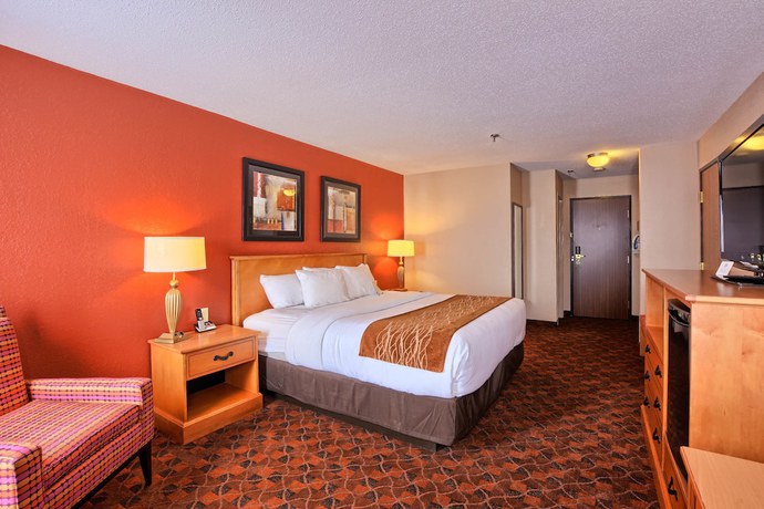 Imagen de la habitación del Hotel Comfort Inn And Suites And Conference Center. Foto 17