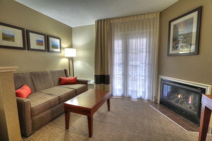 Imagen de la habitación del Hotel Comfort Inn And Suites At Dollywood Lane. Foto 3
