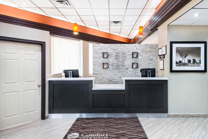 Imagen de los interiores del Hotel Comfort Inn And Suites Barrie. Foto 19