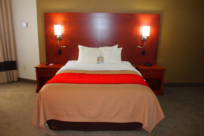 Imagen de la habitación del Hotel Comfort Inn And Suites Barrie. Foto 14