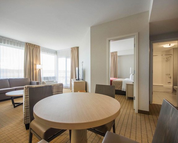 Imagen de la habitación del Hotel Comfort Inn And Suites, Campbell River. Foto 12