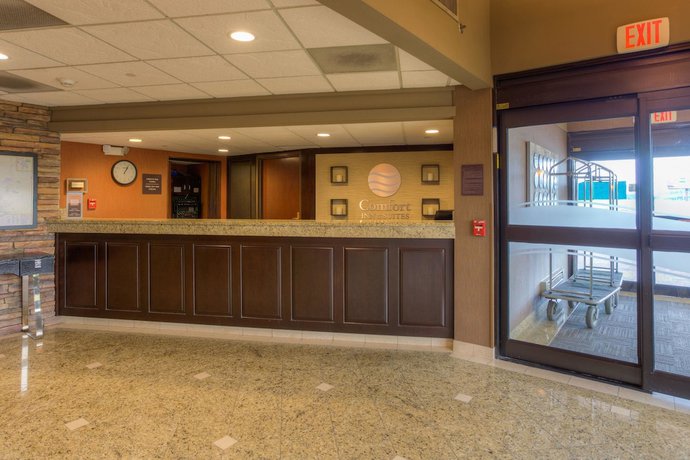 Imagen de los interiores del Hotel Comfort Inn And Suites Evansville Airport. Foto 14