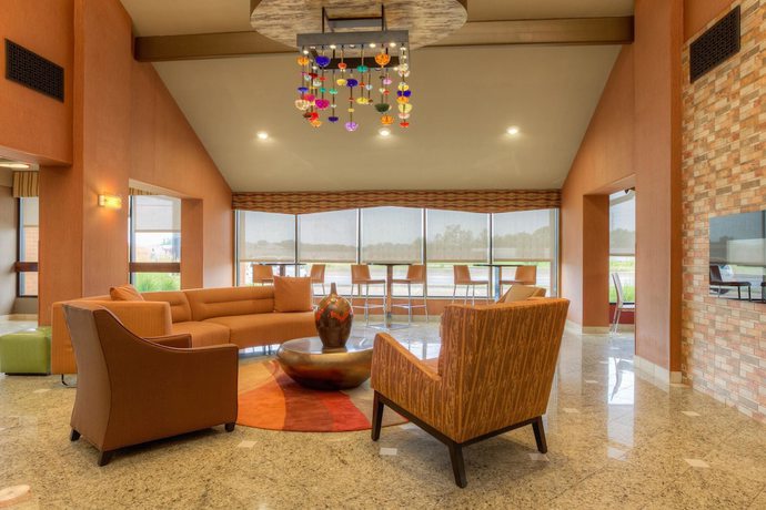 Imagen de los interiores del Hotel Comfort Inn And Suites Evansville Airport. Foto 16