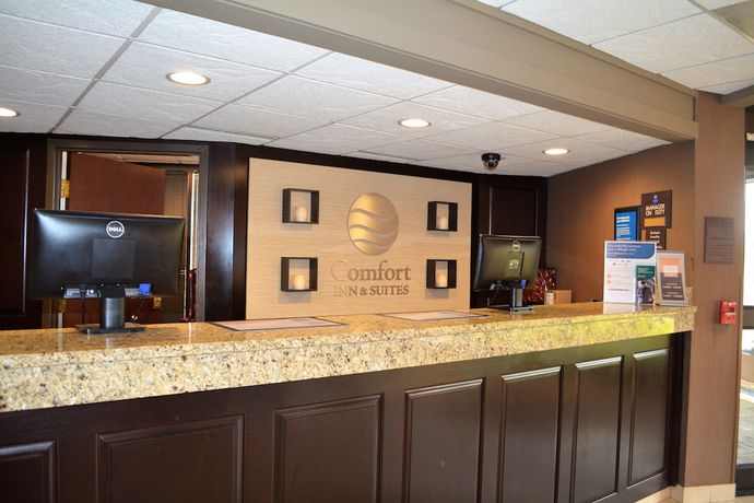 Imagen de los interiores del Hotel Comfort Inn And Suites Evansville Airport. Foto 20