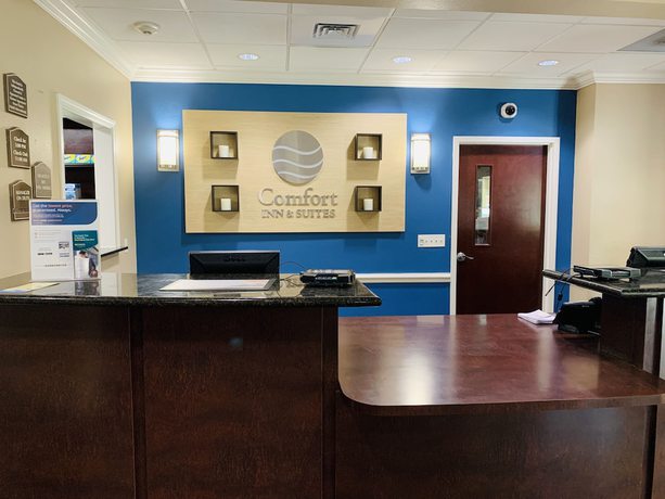 Imagen de los interiores del Hotel Comfort Inn And Suites, Fort Walton Beach . Foto 16