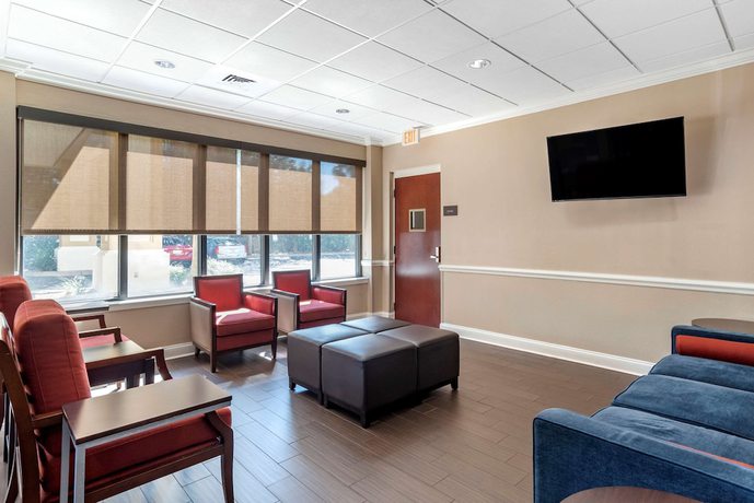 Imagen de los interiores del Hotel Comfort Inn And Suites, Fort Walton Beach . Foto 20