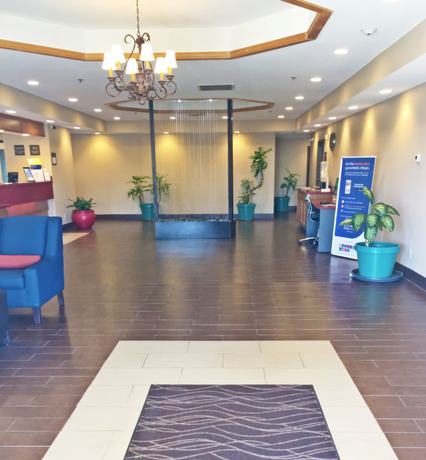 Imagen de los interiores del Hotel Comfort Inn And Suites Klamath Falls. Foto 19