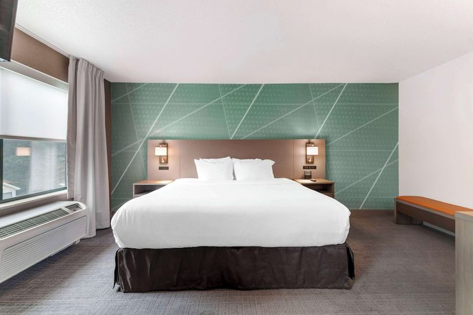 Imagen de la habitación del Hotel Comfort Inn And Suites, Lake George. Foto 4
