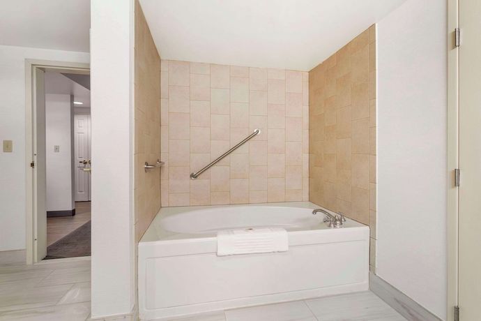 Imagen de la habitación del Hotel Comfort Inn And Suites, Lake George. Foto 12