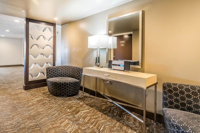 Imagen de los interiores del Hotel Comfort Inn And Suites, Lexington. Foto 17