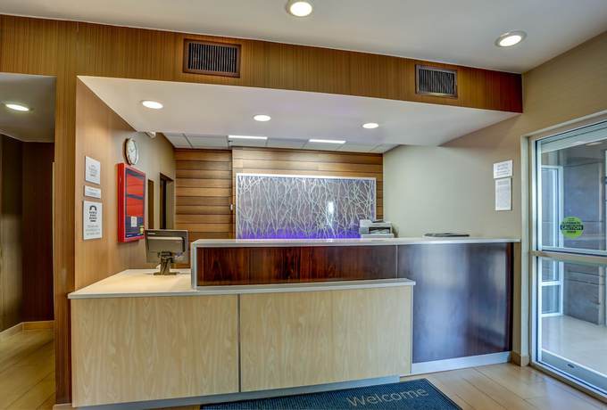 Imagen de los interiores del Hotel Comfort Inn And Suites, Memphis. Foto 12