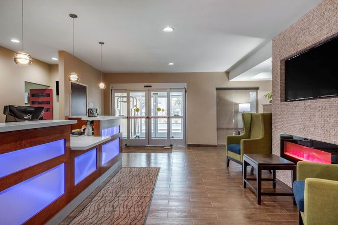 Imagen de los interiores del Hotel Comfort Inn And Suites Montgomery East Carmichael Rd. Foto 19