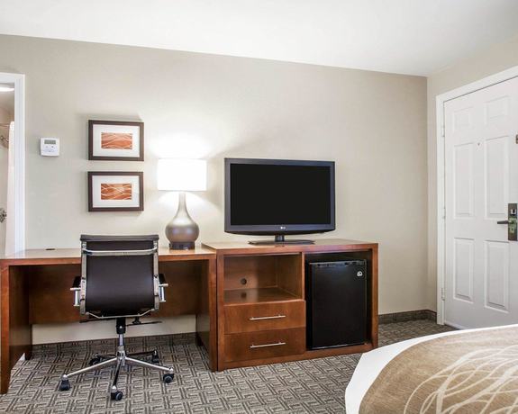 Imagen de la habitación del Hotel Comfort Inn And Suites Sturbridge - Brimfield. Foto 8