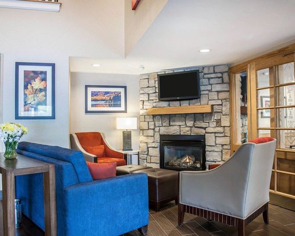 Imagen de los interiores del Hotel Comfort Inn And Suites Sturbridge - Brimfield. Foto 20