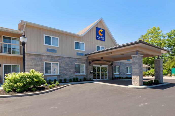 Imagen general del Hotel Comfort Inn And Suites Thousand Islands Harbour District. Foto 1