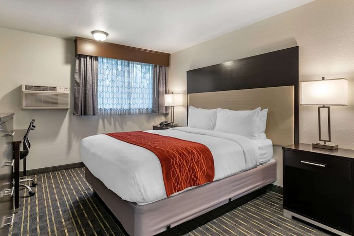 Imagen de la habitación del Hotel Comfort Inn And Suites Tigard Near Washington Square. Foto 6