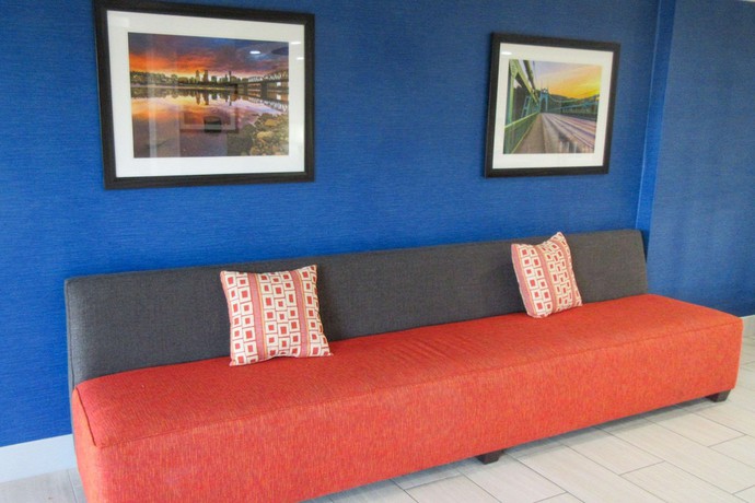 Imagen de los interiores del Hotel Comfort Inn And Suites Tigard Near Washington Square. Foto 18