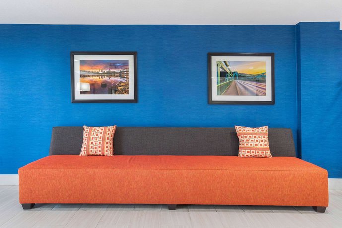 Imagen de los interiores del Hotel Comfort Inn And Suites Tigard Near Washington Square. Foto 19
