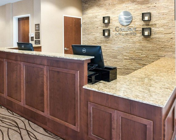 Imagen de los interiores del Hotel Comfort Inn And Suites West - Medical Center. Foto 18