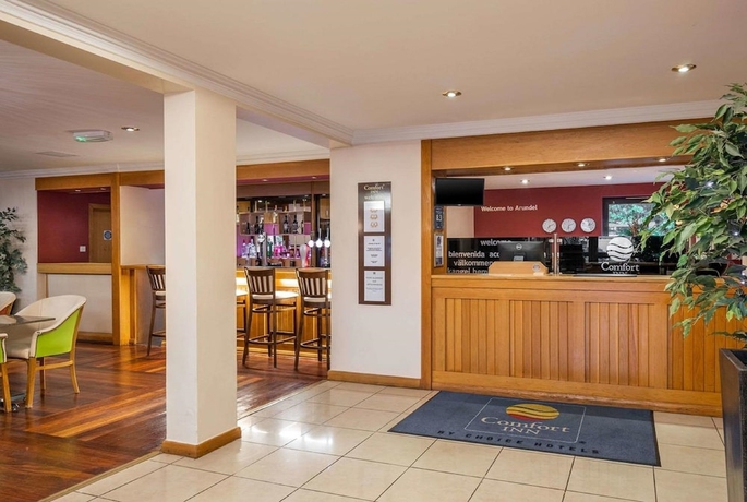 Imagen de los interiores del Hotel Comfort Inn Arundel. Foto 18