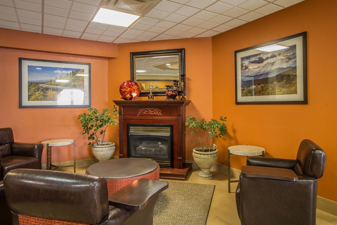 Imagen de los interiores del Hotel Comfort Inn Asheville Airport. Foto 13