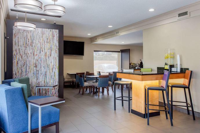 Imagen general del Hotel Comfort Inn Asheville East-blue Ridge Pkwy Access. Foto 3