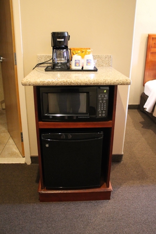 Imagen de la habitación del Hotel Comfort Inn At Convention Center. Foto 2
