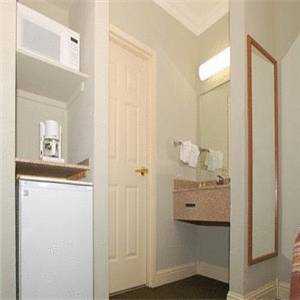 Imagen de la habitación del Hotel Comfort Inn At Founder's Tower. Foto 4
