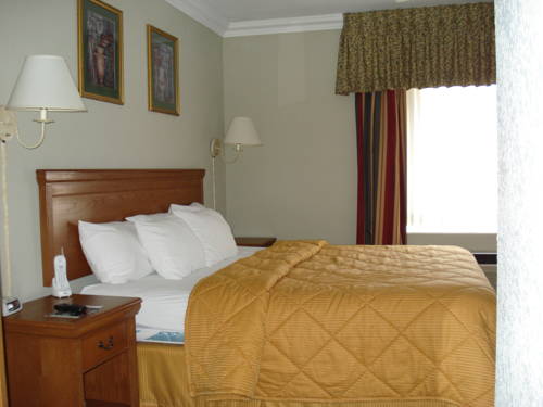 Imagen de la habitación del Hotel Comfort Inn At Founder's Tower. Foto 6