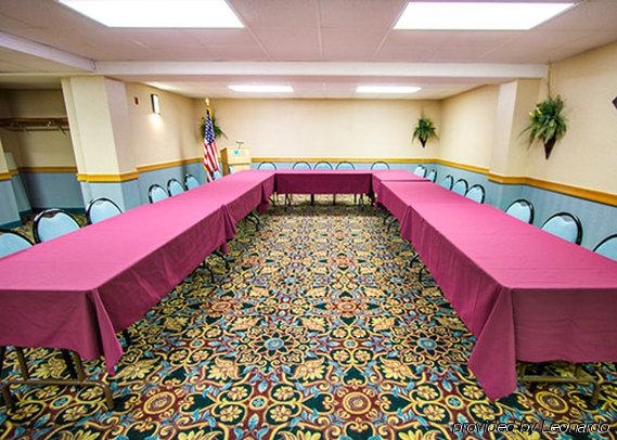 Imagen general del Hotel Comfort Inn At Thousand Hills. Foto 8