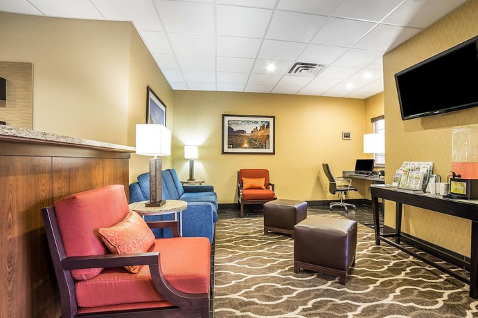 Imagen de los interiores del Hotel Comfort Inn Ballard-roosevelt. Foto 19